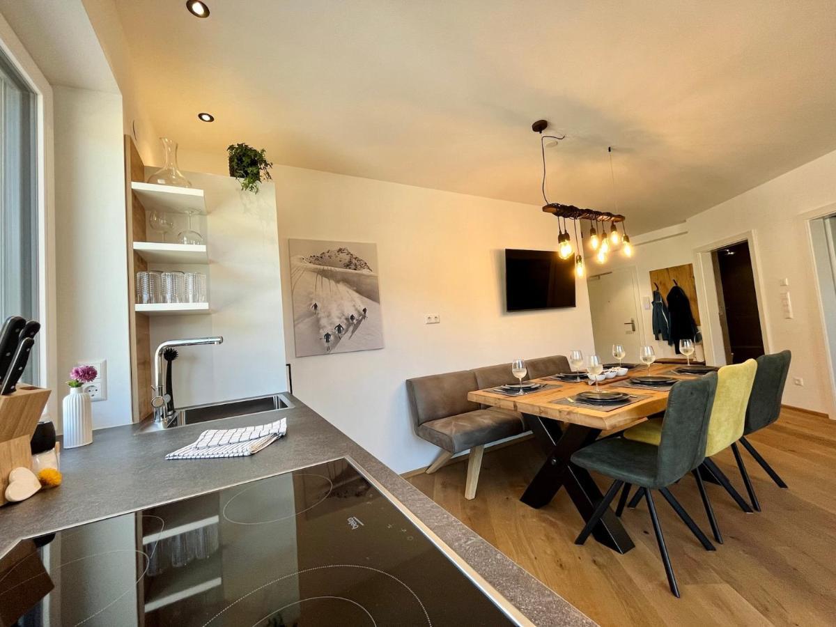 Alpin Art Appartements Грёбминг Экстерьер фото